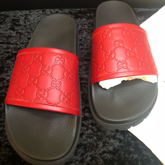 gucci flip flops red